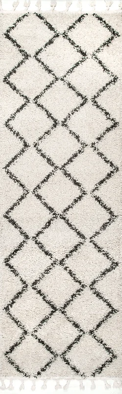 Simple Trellis With Braided Tassels Rug | Off White