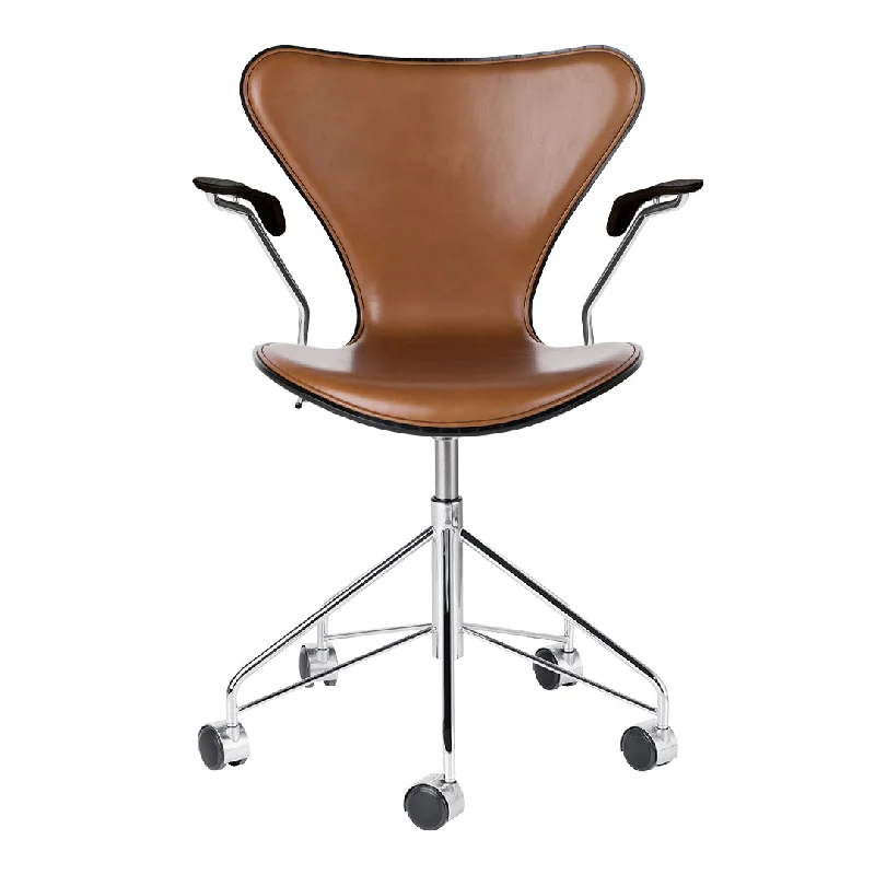 Series 7 Swivel Armchair - Colored Ash - Front Upholstered