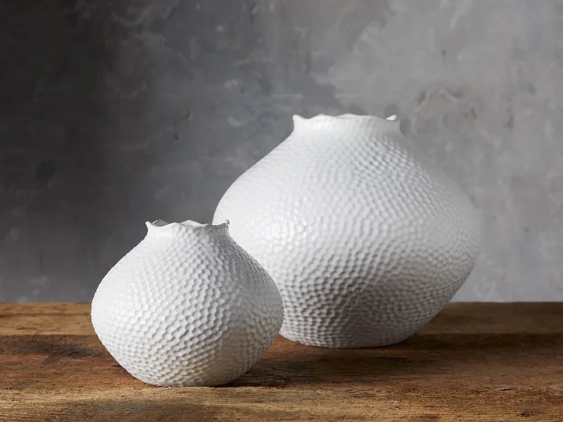 Eva Round Vase in White