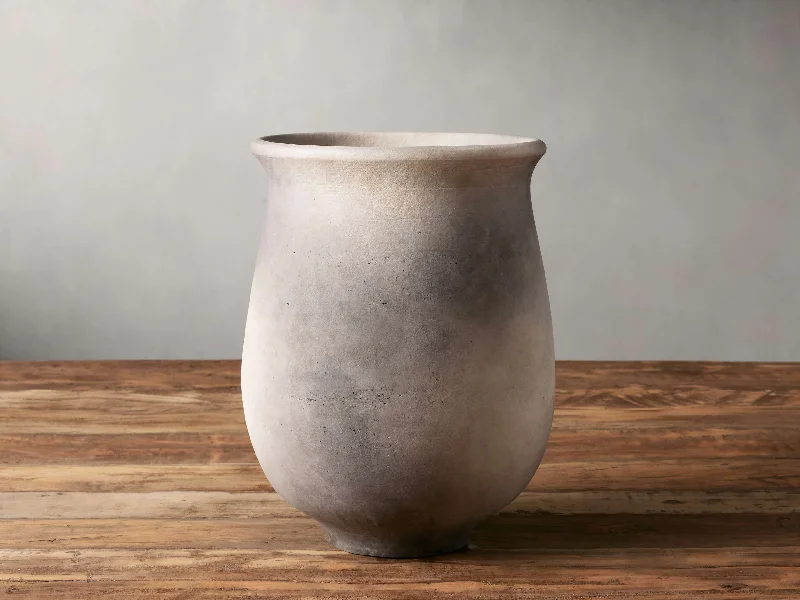 Tano Vase