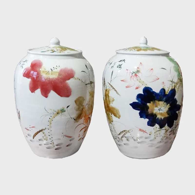 Pair of two Chinese ceramic vases lotus flower motif and lid